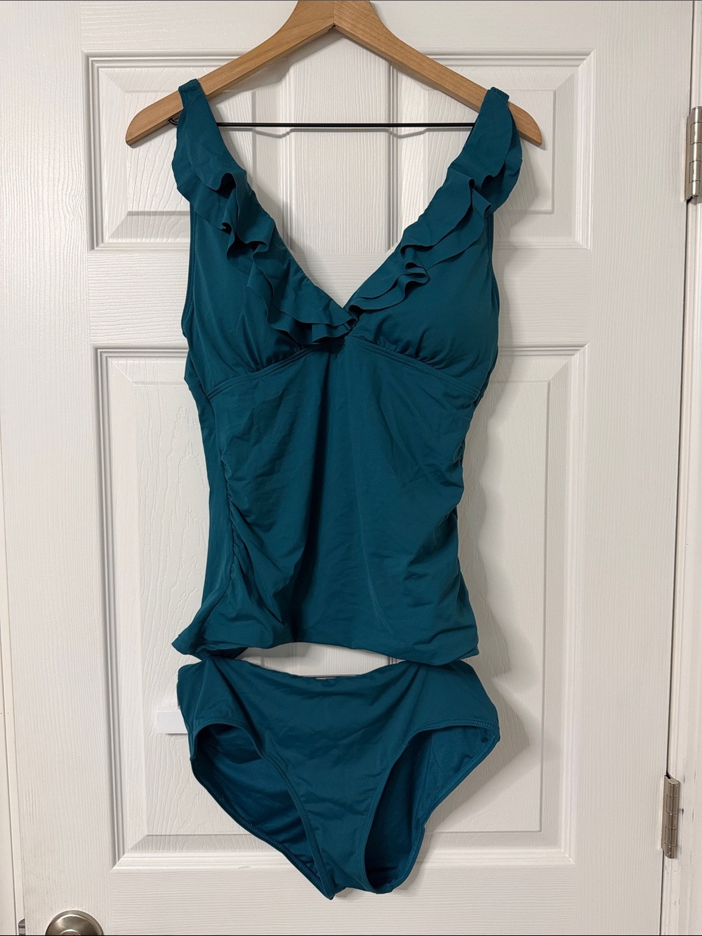 NWOT Younique Teal Swim Tankini Top